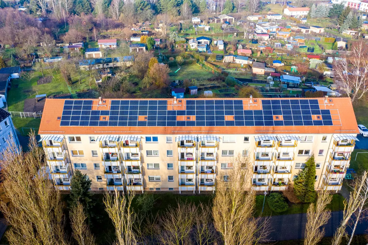 Community housing using rooftop solar energy